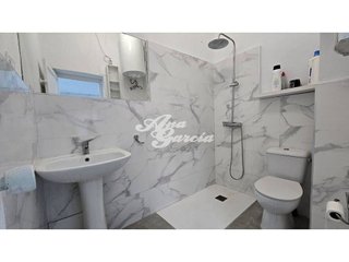 Local comercial en venta en Pueblo Nuevo en Madrid