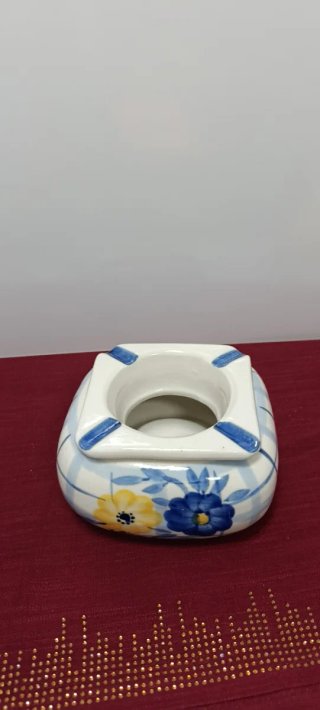 Cenicero vintage flores azules y amarillas