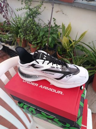 Zapatillas Under Armour Multicolor/Blanco