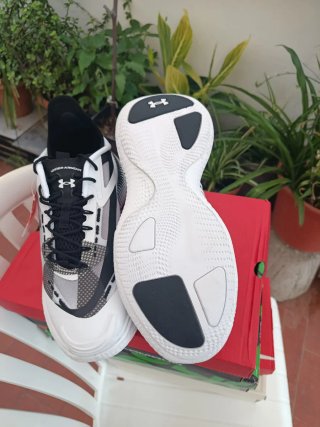 Zapatillas Under Armour Multicolor/Blanco