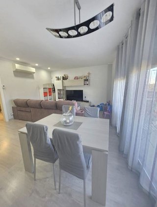Casa pareada en venta en El Raval - Safaretjos en Santa Coloma de Gramanet