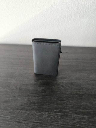 Cartera Tipo Secrid Gris