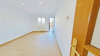 Piso en venta en Portazgo en Madrid