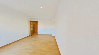 Piso en venta en Portazgo en Madrid