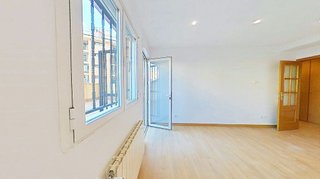 Piso en venta en Portazgo en Madrid