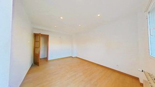 Piso en venta en Portazgo en Madrid