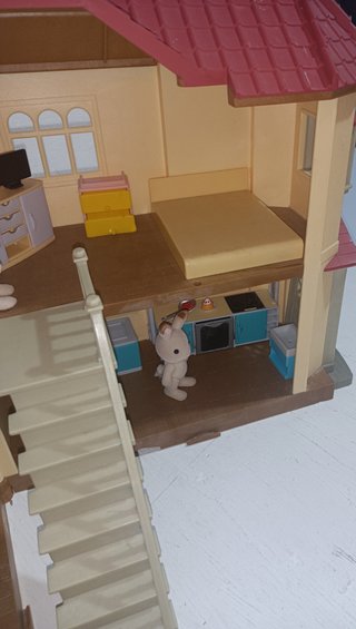 Casa Ciudad Luces Sylvanian Families + Regalo LEED