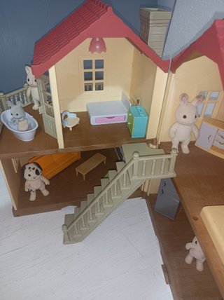 Casa Ciudad Luces Sylvanian Families + Regalo LEED