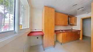 Piso en venta en El Camp de l'Arpa del Clot en Barcelona