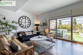 Casa pareada en venta en Bola de Oro - Serrallo en Granada