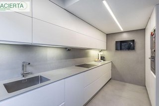 Casa pareada en venta en Bola de Oro - Serrallo en Granada