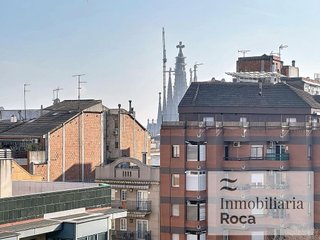 Piso en venta en El Camp de l'Arpa del Clot en Barcelona