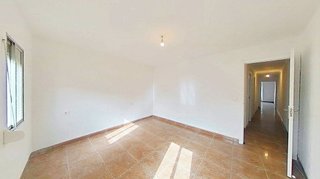 Piso en venta en Fondo en Santa Coloma de Gramanet