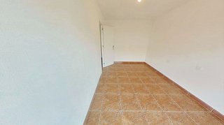 Piso en venta en Fondo en Santa Coloma de Gramanet