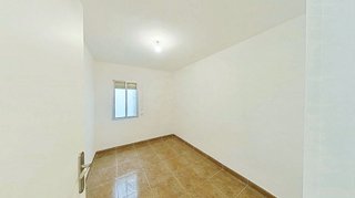 Piso en venta en Fondo en Santa Coloma de Gramanet