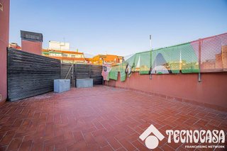 Ático en venta en Sants en Barcelona