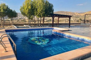 Chalet en venta en Abanilla