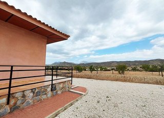 Chalet en venta en Abanilla