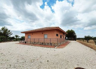 Chalet en venta en Abanilla