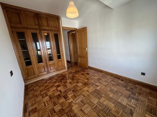 Piso en alquiler en El Polígono en Gijón