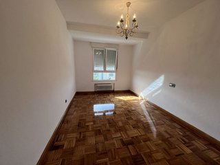 Piso en alquiler en El Polígono en Gijón