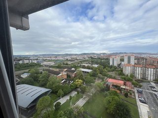 Piso en alquiler en El Polígono en Gijón