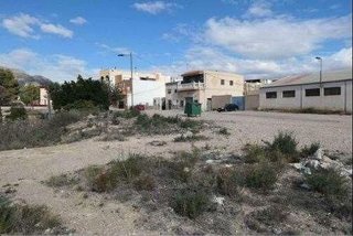Terreno en venta en Crevillent