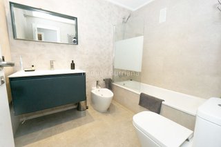 Piso en venta en Zona Piscinas en Burriana