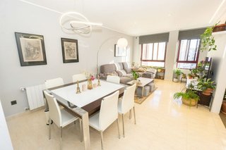 Piso en venta en Zona Piscinas en Burriana