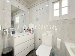 Ático en venta en La Prosperitat en Barcelona