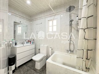 Ático en venta en La Prosperitat en Barcelona