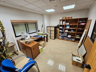 Local comercial en venta en Carolinas Bajas en Alicante