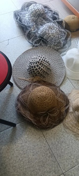 Gorros de verano 2€