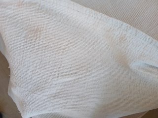 Tela Multiusos Cubre Sofá Beige/Blanco