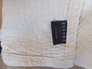 Tela Multiusos Cubre Sofá Beige/Blanco