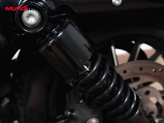 HARLEY DAVIDSON SPORTSTER 883 IRON