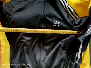 Chaqueta Adidas Firebird Negra y Plateada