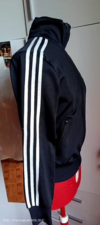 Chaqueta Adidas Firebird Negra y Plateada