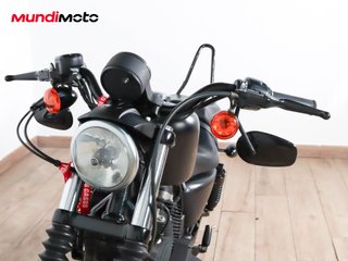 HARLEY DAVIDSON SPORTSTER 883 IRON