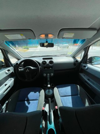 Mitsubishi Colt 2005