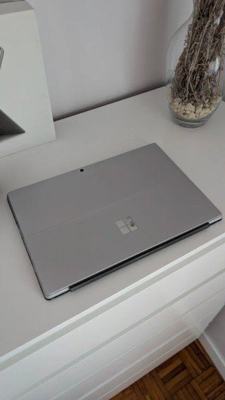 Microsoft Surface Pro 7