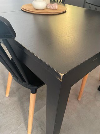 Mesa extensible negra y madera (de 140 a 220cm)