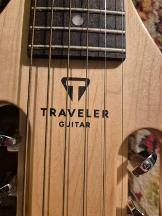 Guitarra Traveler Ultra-Light acústica