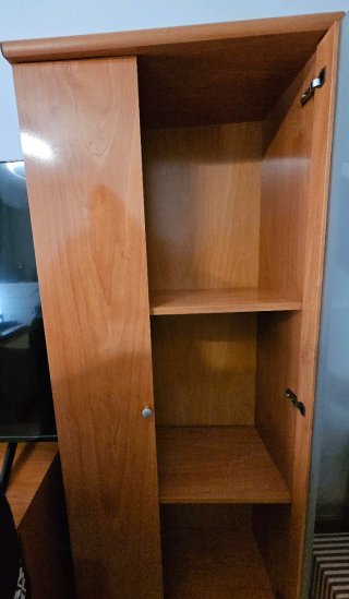 Mueble de salón madera y cristal