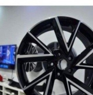 JUEGO DE 4 LLANTAS 18 R-LOOK STYLE VW036
