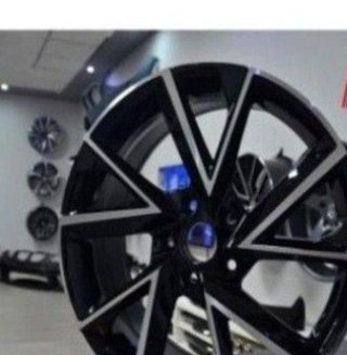 JUEGO DE 4 LLANTAS 18 R-LOOK STYLE VW036