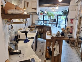 R-7940363 Traspaso Bar C1 con salida de humos