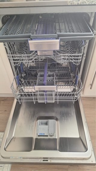 Lavavajillas Beko DFN28430X