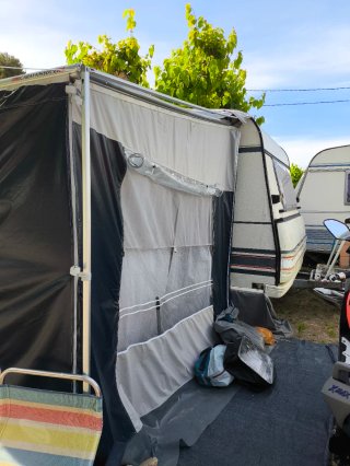 Cerramiento caravana caravanstore camping Trillas