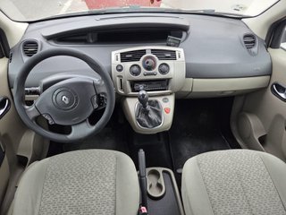 Renault Scenic 1.9 dci 2006 con historial